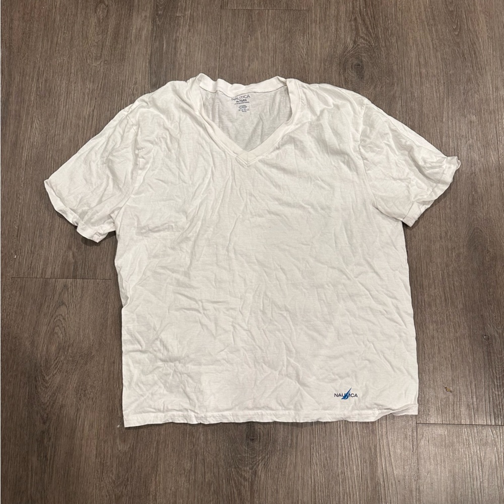 Nautica Men's Classic White V-Neck Tee